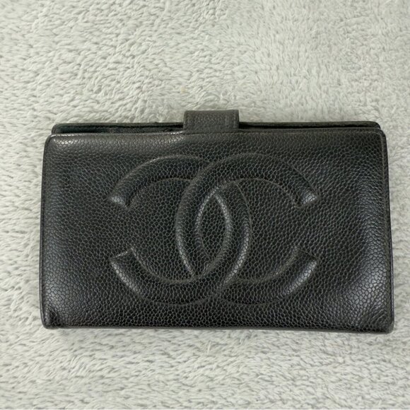 CHANEL CC Logo Grained Calfskin Leather Bifold Wallet Black - Picture 1 of 16